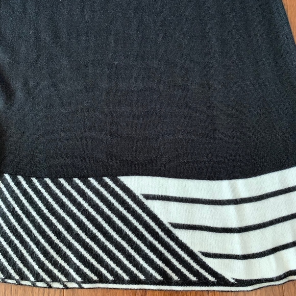 Long Sleeve Sweater Dress NWOT - Picture 3 of 5